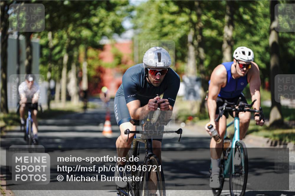 09.08.2026 - GEWOBA Citytriathlon Bremen Michael Burmester http://msf.ph/oto/9946721 09.08.2026 12:06:13 Radfahren 559, 664, 687 meine-sportfotos.de