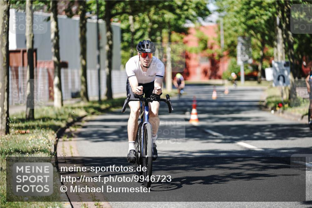 09.08.2026 - GEWOBA Citytriathlon Bremen Michael Burmester http://msf.ph/oto/9946723 09.08.2026 12:06:14 Radfahren 559, 664, 687 meine-sportfotos.de