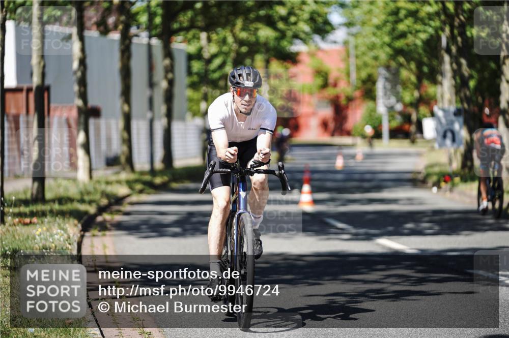 09.08.2026 - GEWOBA Citytriathlon Bremen Michael Burmester http://msf.ph/oto/9946724 09.08.2026 12:06:14 Radfahren 559, 664, 687 meine-sportfotos.de