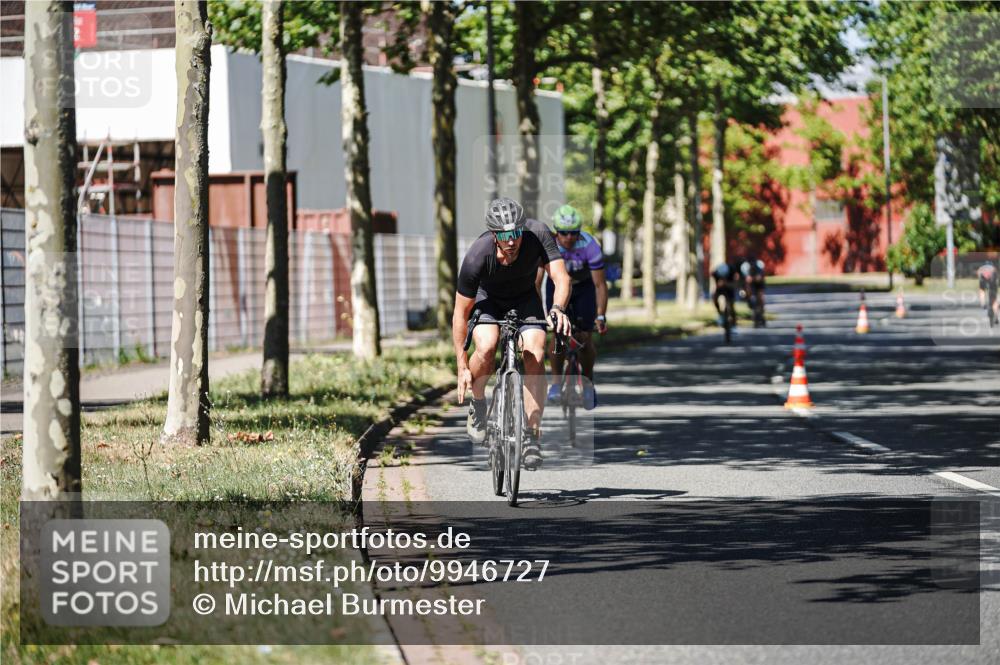 09.08.2026 - GEWOBA Citytriathlon Bremen Michael Burmester http://msf.ph/oto/9946727 09.08.2026 12:06:19 Radfahren 559, 604, 664, 687, 701 meine-sportfotos.de