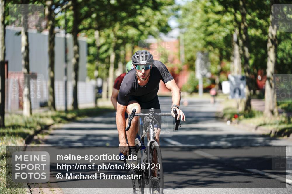 09.08.2026 - GEWOBA Citytriathlon Bremen Michael Burmester http://msf.ph/oto/9946729 09.08.2026 12:06:20 Radfahren 559, 604, 651, 664, 687, 701 meine-sportfotos.de
