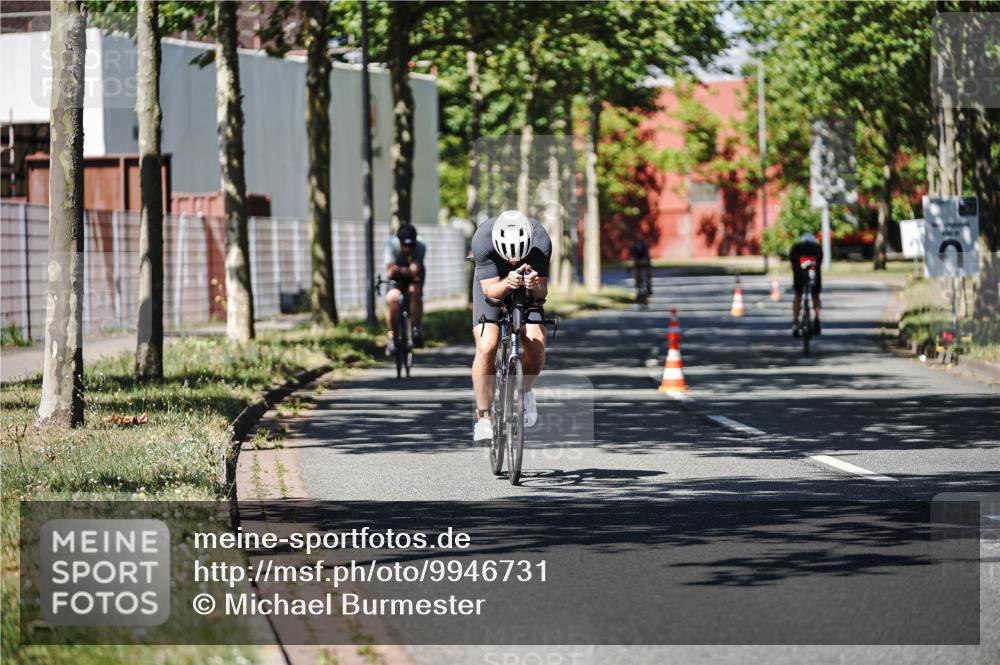 09.08.2026 - GEWOBA Citytriathlon Bremen Michael Burmester http://msf.ph/oto/9946731 09.08.2026 12:06:24 Radfahren 559, 571, 604, 651, 664, 687, 701, 707 meine-sportfotos.de