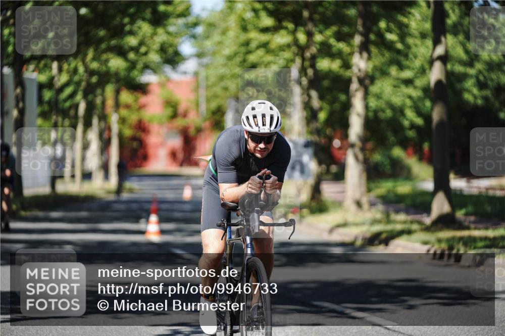 09.08.2026 - GEWOBA Citytriathlon Bremen Michael Burmester http://msf.ph/oto/9946733 09.08.2026 12:06:25 Radfahren 559, 571, 604, 651, 664, 687, 701, 707 meine-sportfotos.de