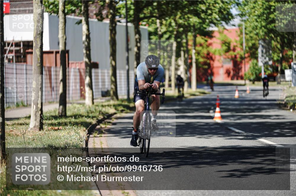 09.08.2026 - GEWOBA Citytriathlon Bremen Michael Burmester http://msf.ph/oto/9946736 09.08.2026 12:06:26 Radfahren 559, 571, 604, 651, 664, 687, 701, 707 meine-sportfotos.de