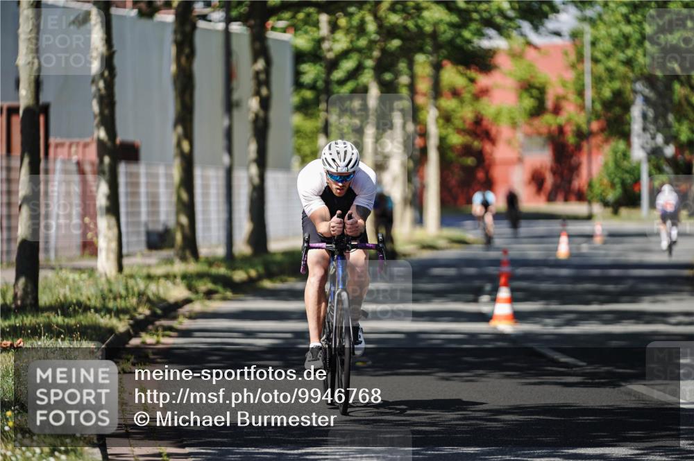09.08.2026 - GEWOBA Citytriathlon Bremen Michael Burmester http://msf.ph/oto/9946768 09.08.2026 12:07:35 Radfahren 572, 586, 628, 761 meine-sportfotos.de