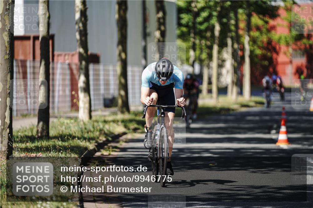 09.08.2026 - GEWOBA Citytriathlon Bremen Michael Burmester http://msf.ph/oto/9946775 09.08.2026 12:07:43 Radfahren 572, 586, 614, 628, 649, 761 meine-sportfotos.de