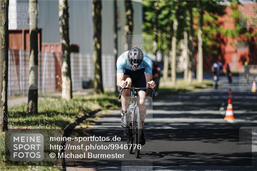09.08.2026 - GEWOBA Citytriathlon Bremen Michael Burmester http://msf.ph/oto/9946776 09.08.2026 12:07:43 Radfahren 572, 586, 614, 628, 649, 761 meine-sportfotos.de