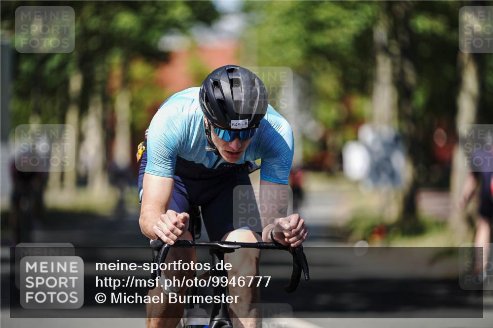 09.08.2026 - GEWOBA Citytriathlon Bremen Michael Burmester http://msf.ph/oto/9946777 09.08.2026 12:07:44 Radfahren 572, 577, 586, 614, 628, 649, 761, 1001 meine-sportfotos.de