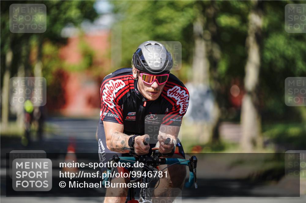 09.08.2026 - GEWOBA Citytriathlon Bremen Michael Burmester http://msf.ph/oto/9946781 09.08.2026 12:07:47 Radfahren 572, 577, 586, 614, 649, 705, 1001 meine-sportfotos.de