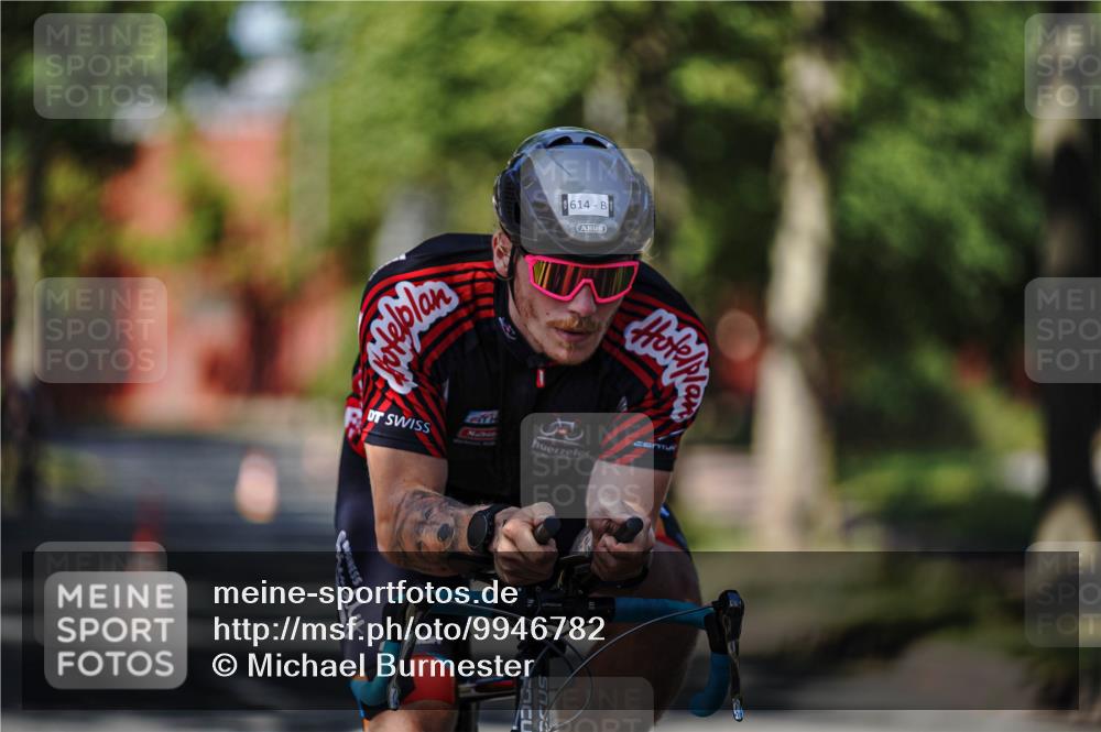 09.08.2026 - GEWOBA Citytriathlon Bremen Michael Burmester http://msf.ph/oto/9946782 09.08.2026 12:07:47 Radfahren 572, 577, 586, 614, 649, 705, 1001 meine-sportfotos.de