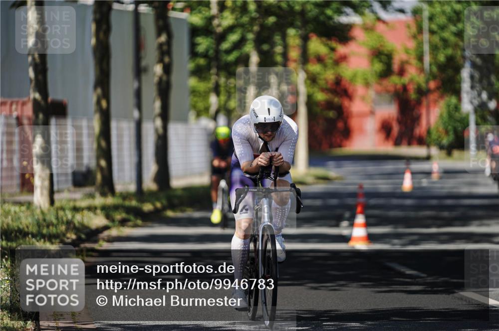 09.08.2026 - GEWOBA Citytriathlon Bremen Michael Burmester http://msf.ph/oto/9946783 09.08.2026 12:07:49 Radfahren 572, 577, 586, 614, 649, 705, 1001 meine-sportfotos.de
