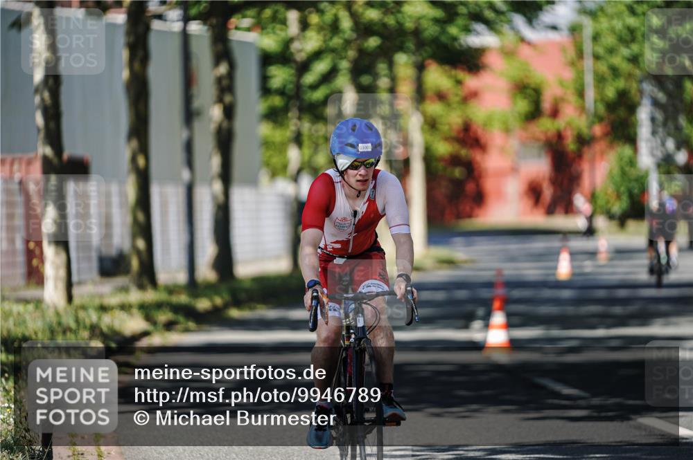 09.08.2026 - GEWOBA Citytriathlon Bremen Michael Burmester http://msf.ph/oto/9946789 09.08.2026 12:07:54 Radfahren 572, 577, 614, 649, 705, 1001 meine-sportfotos.de