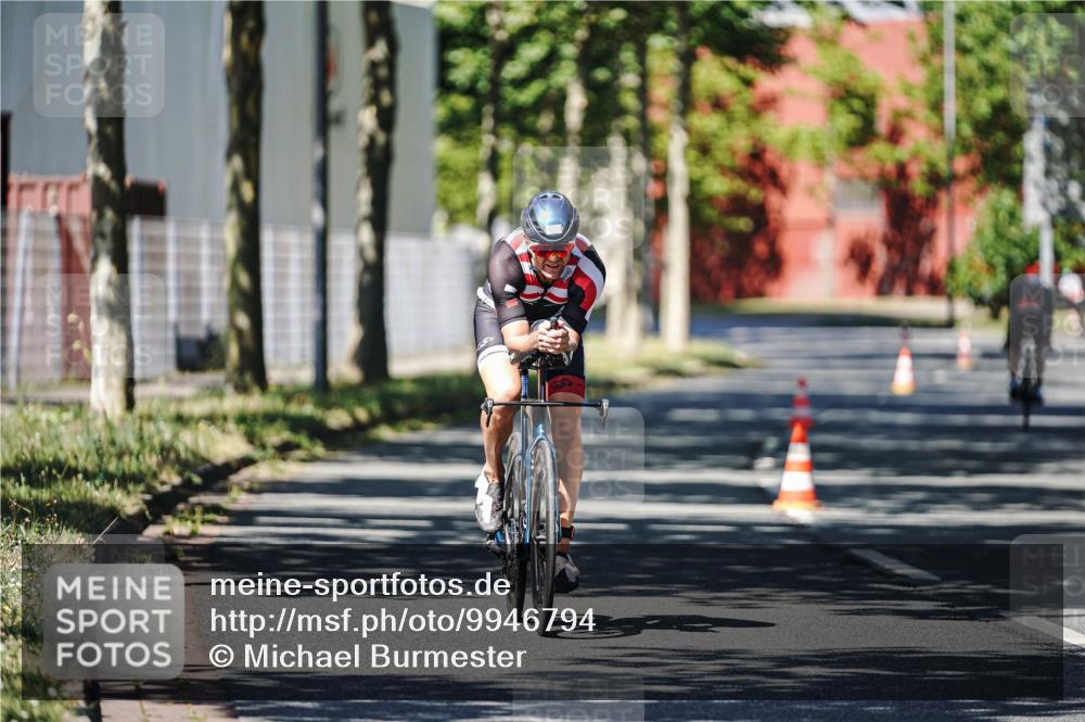 09.08.2026 - GEWOBA Citytriathlon Bremen Michael Burmester http://msf.ph/oto/9946794 09.08.2026 12:08:04 Radfahren 577, 671, 705, 787, 1001 meine-sportfotos.de