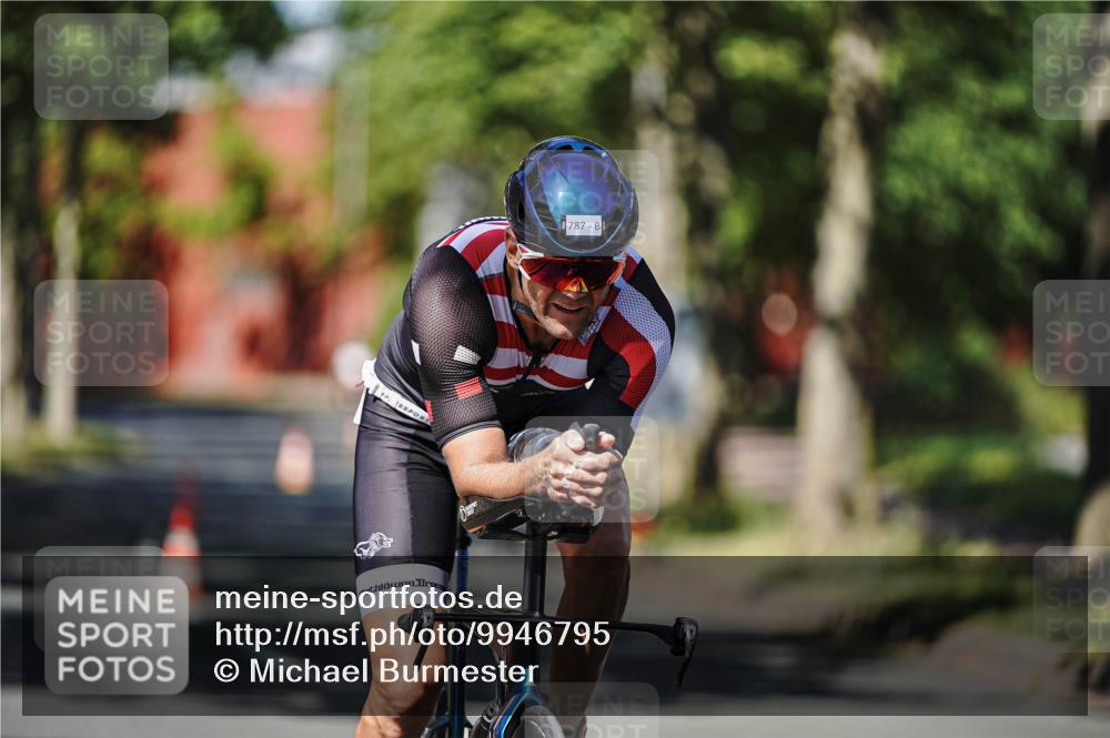 09.08.2026 - GEWOBA Citytriathlon Bremen Michael Burmester http://msf.ph/oto/9946795 09.08.2026 12:08:05 Radfahren 671, 705, 787 meine-sportfotos.de