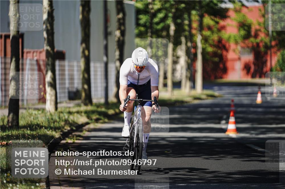 09.08.2026 - GEWOBA Citytriathlon Bremen Michael Burmester http://msf.ph/oto/9946797 09.08.2026 12:08:08 Radfahren 671, 787 meine-sportfotos.de