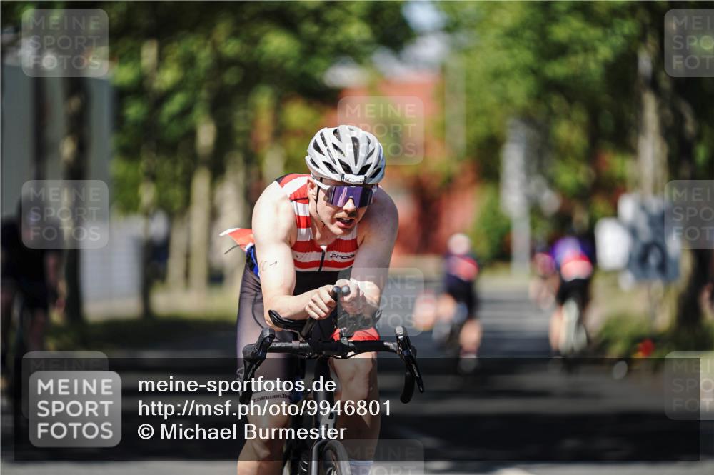 09.08.2026 - GEWOBA Citytriathlon Bremen Michael Burmester http://msf.ph/oto/9946801 09.08.2026 12:08:22 Radfahren 548, 601, 671 meine-sportfotos.de