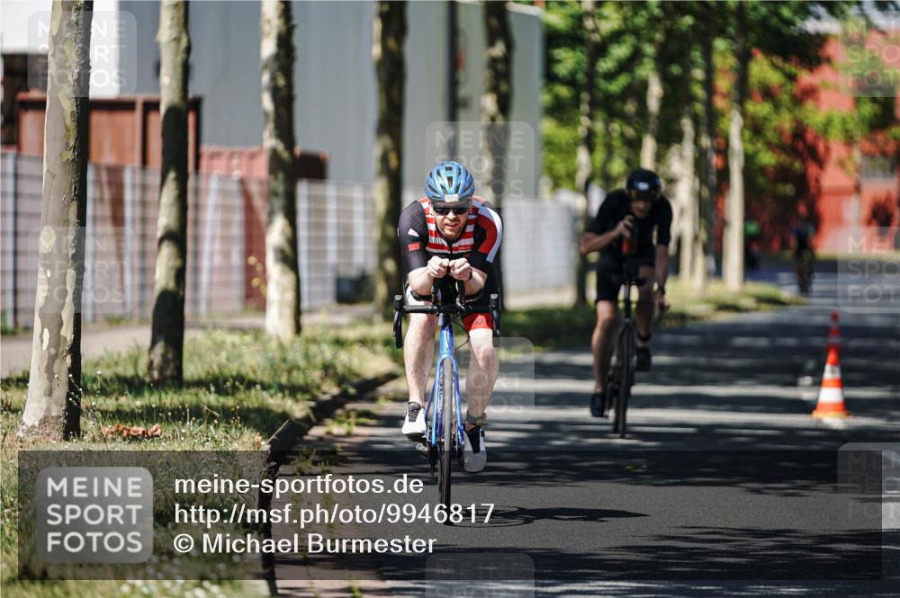 09.08.2026 - GEWOBA Citytriathlon Bremen Michael Burmester http://msf.ph/oto/9946817 09.08.2026 12:08:43 Radfahren 558, 602, 620, 643, 711, 803 meine-sportfotos.de