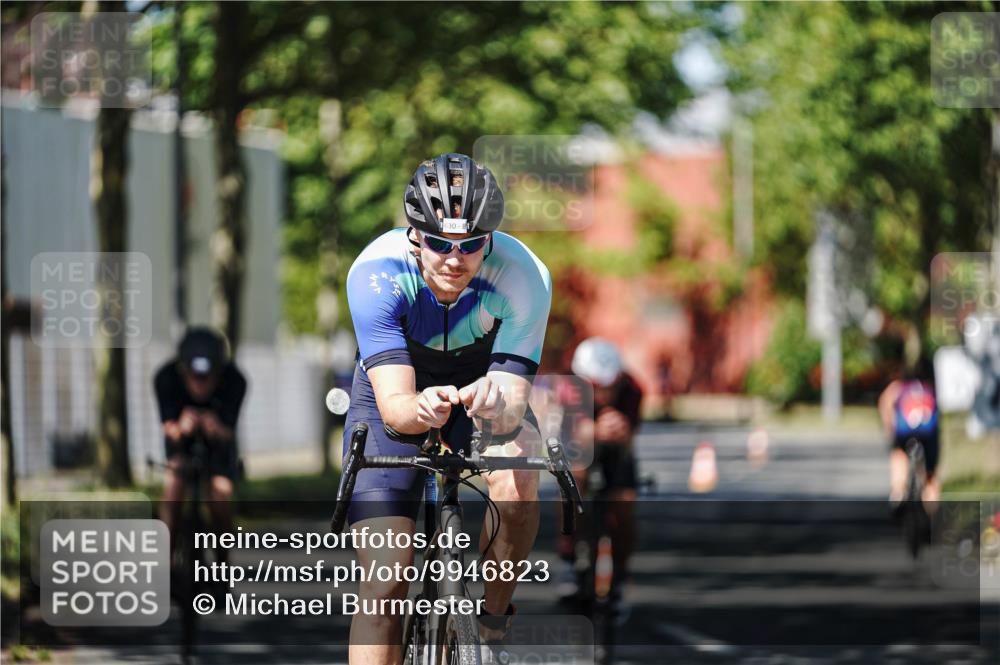 09.08.2026 - GEWOBA Citytriathlon Bremen Michael Burmester http://msf.ph/oto/9946823 09.08.2026 12:08:55 Radfahren 630, 643, 699, 711, 803, 858 meine-sportfotos.de