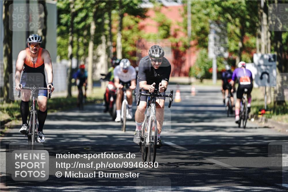 09.08.2026 - GEWOBA Citytriathlon Bremen Michael Burmester http://msf.ph/oto/9946830 09.08.2026 12:09:05 Radfahren 607, 630, 654, 699, 700, 858, 1121 meine-sportfotos.de