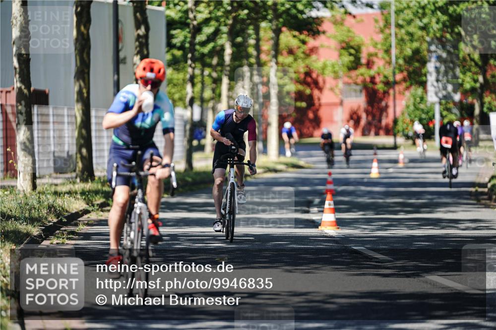 09.08.2026 - GEWOBA Citytriathlon Bremen Michael Burmester http://msf.ph/oto/9946835 09.08.2026 12:09:10 Radfahren 607, 629, 654, 675, 699, 700, 858, 1121 meine-sportfotos.de