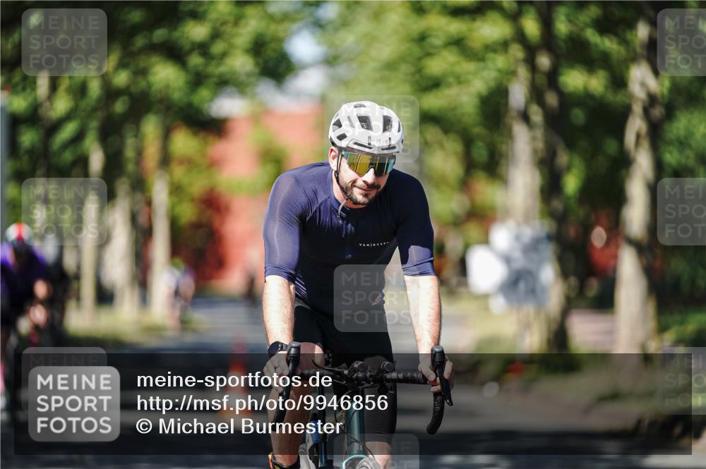 09.08.2026 - GEWOBA Citytriathlon Bremen Michael Burmester http://msf.ph/oto/9946856 09.08.2026 12:09:42 Radfahren 570, 578, 597, 674, 702 meine-sportfotos.de