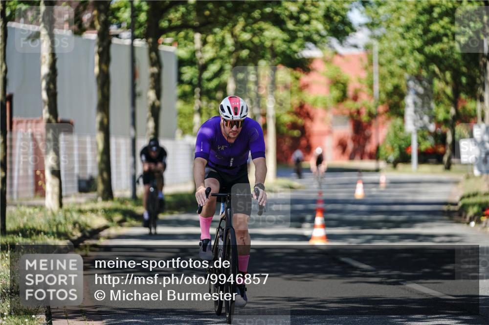 09.08.2026 - GEWOBA Citytriathlon Bremen Michael Burmester http://msf.ph/oto/9946857 09.08.2026 12:09:44 Radfahren 570, 578, 635, 674, 702 meine-sportfotos.de