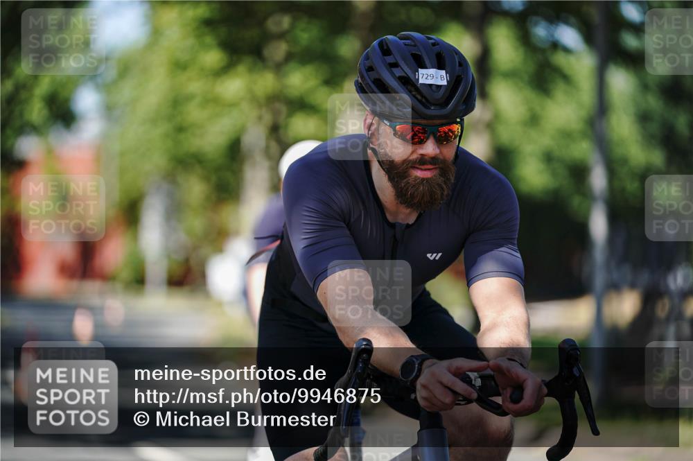 09.08.2026 - GEWOBA Citytriathlon Bremen Michael Burmester http://msf.ph/oto/9946875 09.08.2026 12:10:06 Radfahren 619, 633, 688, 729, 770, 774, 1002 meine-sportfotos.de