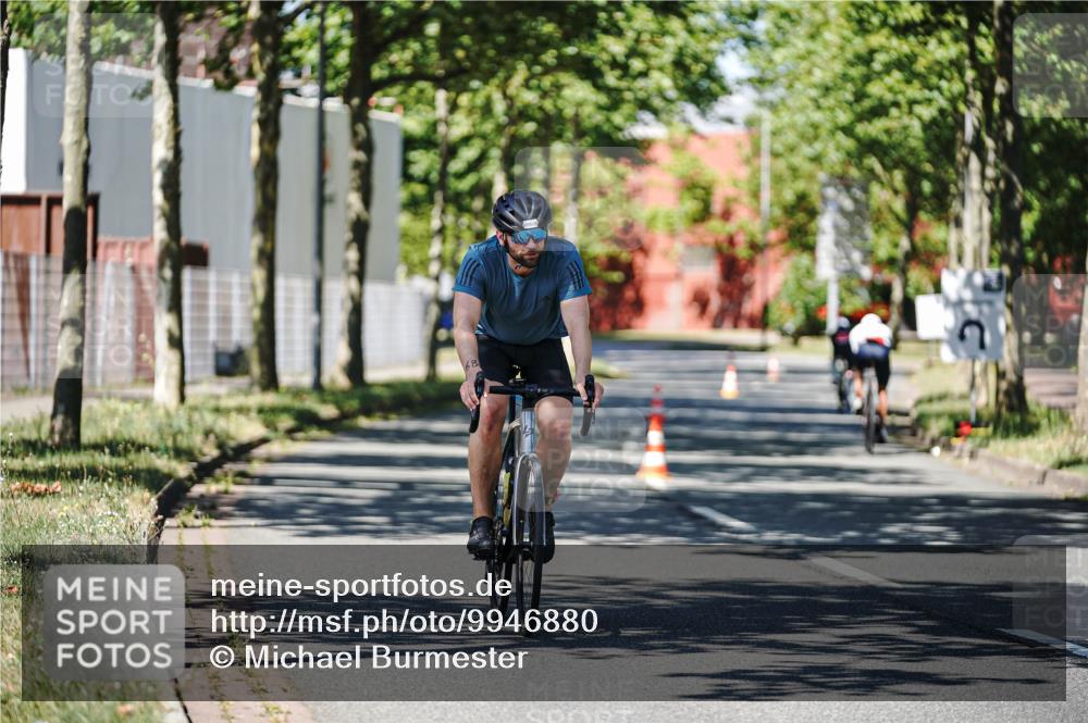 09.08.2026 - GEWOBA Citytriathlon Bremen Michael Burmester http://msf.ph/oto/9946880 09.08.2026 12:10:10 Radfahren 619, 633, 688, 729, 774, 1002 meine-sportfotos.de