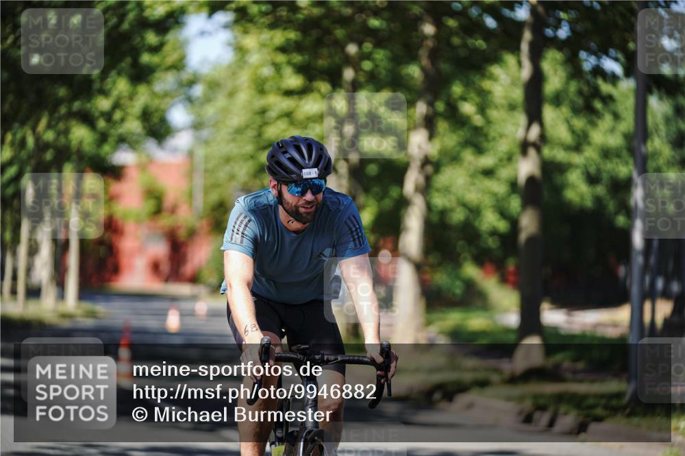 09.08.2026 - GEWOBA Citytriathlon Bremen Michael Burmester http://msf.ph/oto/9946882 09.08.2026 12:10:11 Radfahren 619, 633, 688, 729, 774, 1002 meine-sportfotos.de