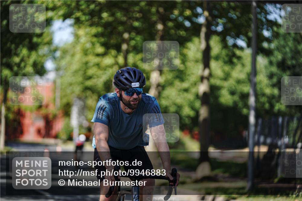 09.08.2026 - GEWOBA Citytriathlon Bremen Michael Burmester http://msf.ph/oto/9946883 09.08.2026 12:10:11 Radfahren 619, 633, 688, 729, 774, 1002 meine-sportfotos.de
