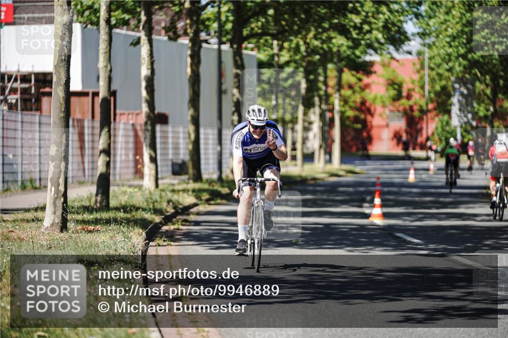 09.08.2026 - GEWOBA Citytriathlon Bremen Michael Burmester http://msf.ph/oto/9946889 09.08.2026 12:10:30 Radfahren 563, 776 meine-sportfotos.de