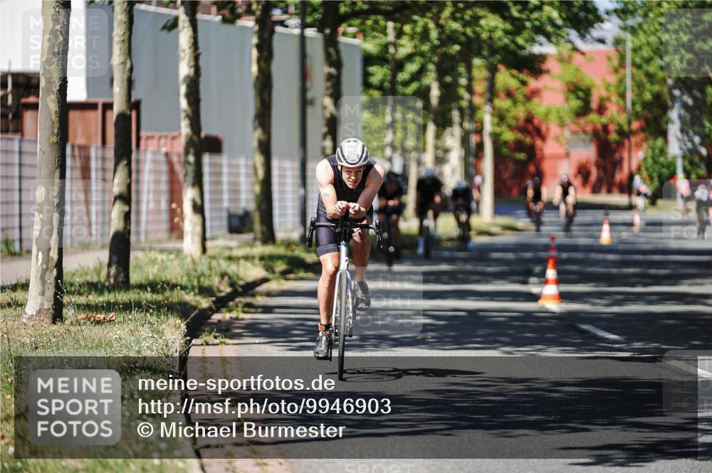 09.08.2026 - GEWOBA Citytriathlon Bremen Michael Burmester http://msf.ph/oto/9946903 09.08.2026 12:10:53 Radfahren 587, 669, 714, 740, 766 meine-sportfotos.de