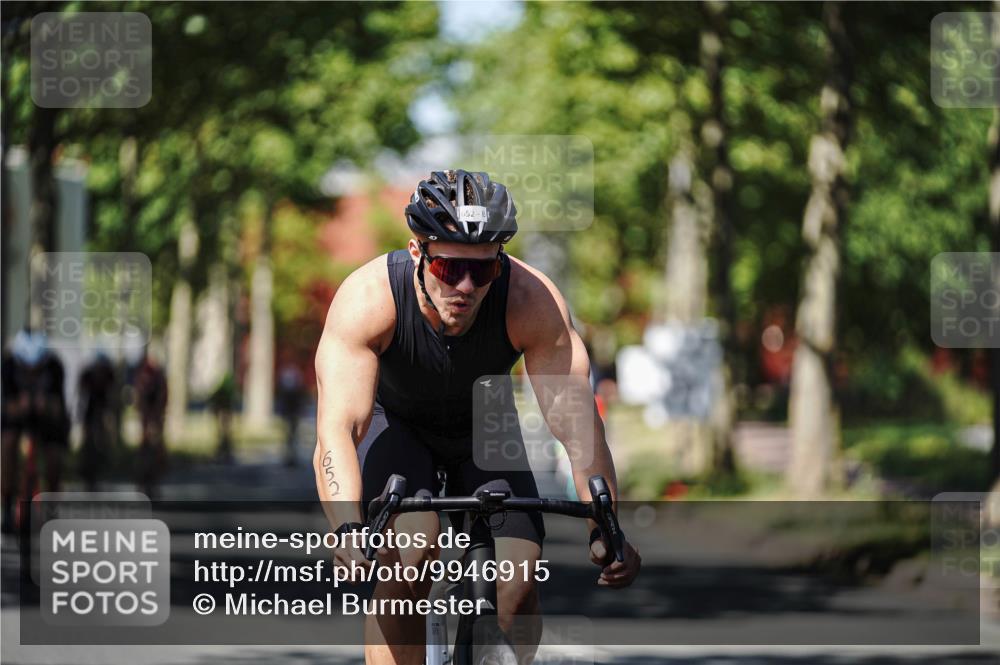 09.08.2026 - GEWOBA Citytriathlon Bremen Michael Burmester http://msf.ph/oto/9946915 09.08.2026 12:11:02 Radfahren 587, 641, 652, 669, 690, 714, 743, 766, 801, 810, 831 meine-sportfotos.de