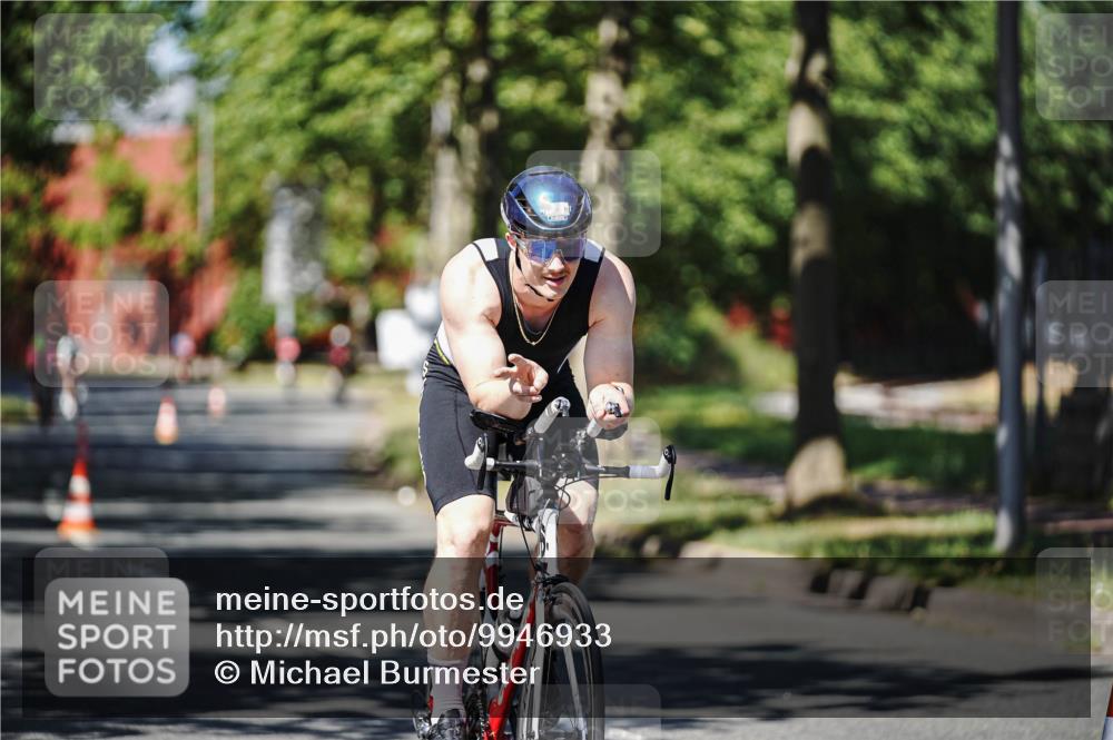 09.08.2026 - GEWOBA Citytriathlon Bremen Michael Burmester http://msf.ph/oto/9946933 09.08.2026 12:11:17 Radfahren 112, 588, 641, 698, 703, 767, 789, 801, 854 meine-sportfotos.de
