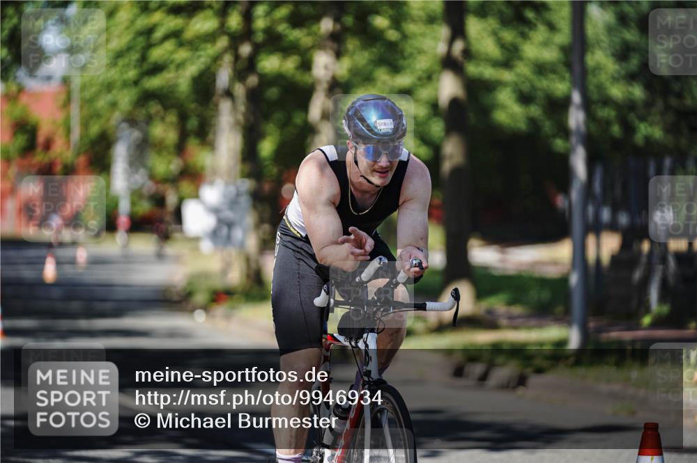 09.08.2026 - GEWOBA Citytriathlon Bremen Michael Burmester http://msf.ph/oto/9946934 09.08.2026 12:11:17 Radfahren 112, 588, 641, 698, 703, 767, 789, 801, 854 meine-sportfotos.de