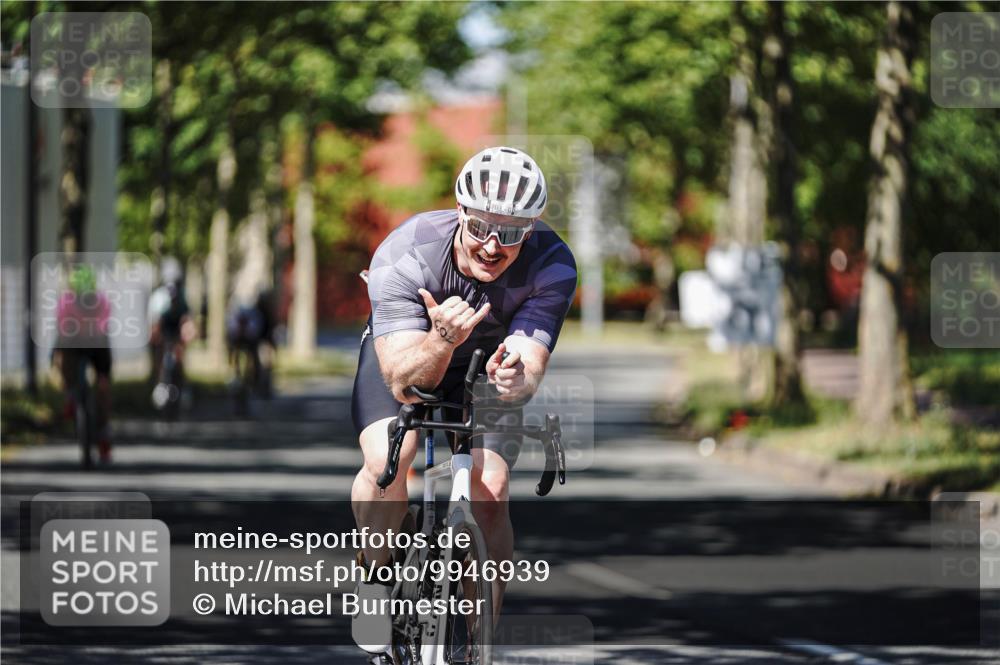 09.08.2026 - GEWOBA Citytriathlon Bremen Michael Burmester http://msf.ph/oto/9946939 09.08.2026 12:11:22 Radfahren 112, 540, 588, 666, 698, 703, 767, 789, 854, 1153 meine-sportfotos.de