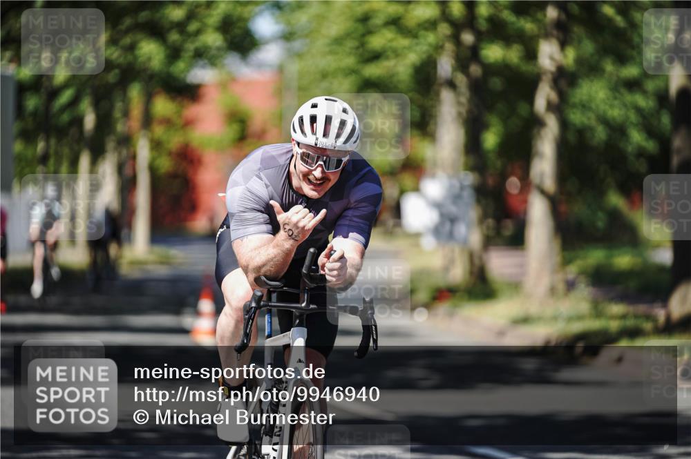 09.08.2026 - GEWOBA Citytriathlon Bremen Michael Burmester http://msf.ph/oto/9946940 09.08.2026 12:11:22 Radfahren 112, 540, 588, 666, 698, 703, 767, 789, 854, 1153 meine-sportfotos.de