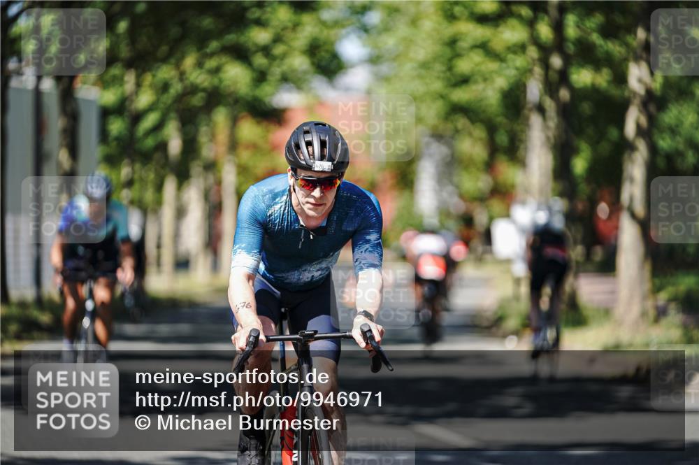 09.08.2026 - GEWOBA Citytriathlon Bremen Michael Burmester http://msf.ph/oto/9946971 09.08.2026 12:11:46 Radfahren 549, 631, 642, 660, 676, 691, 712, 732, 862 meine-sportfotos.de