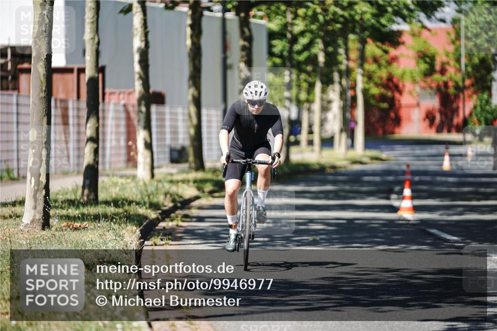 09.08.2026 - GEWOBA Citytriathlon Bremen Michael Burmester http://msf.ph/oto/9946977 09.08.2026 12:11:49 Radfahren 549, 631, 642, 660, 676, 691, 712, 732, 862 meine-sportfotos.de