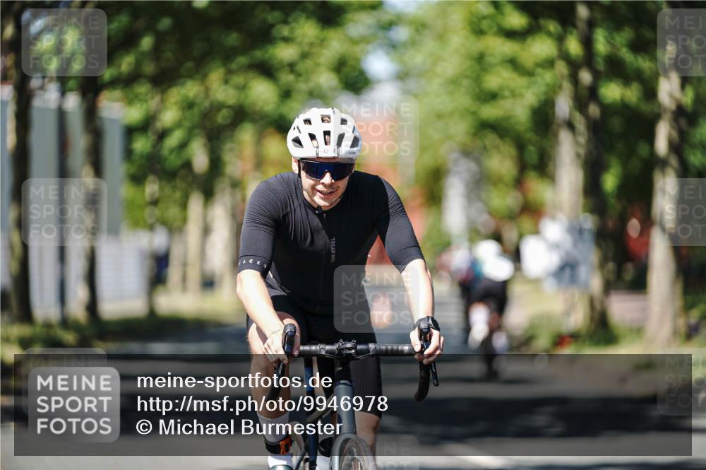 09.08.2026 - GEWOBA Citytriathlon Bremen Michael Burmester http://msf.ph/oto/9946978 09.08.2026 12:11:50 Radfahren 549, 631, 642, 660, 676, 691, 712, 732, 862 meine-sportfotos.de