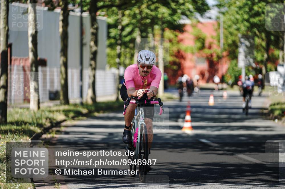 09.08.2026 - GEWOBA Citytriathlon Bremen Michael Burmester http://msf.ph/oto/9946987 09.08.2026 12:12:14 Radfahren 610, 618, 632, 677 meine-sportfotos.de