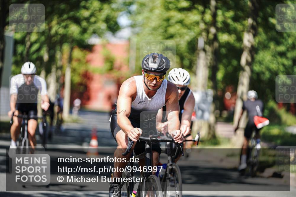 09.08.2026 - GEWOBA Citytriathlon Bremen Michael Burmester http://msf.ph/oto/9946997 09.08.2026 12:12:25 Radfahren 544, 589, 610, 632, 661, 677, 697, 791, 825, 835, 1127, 1131 meine-sportfotos.de