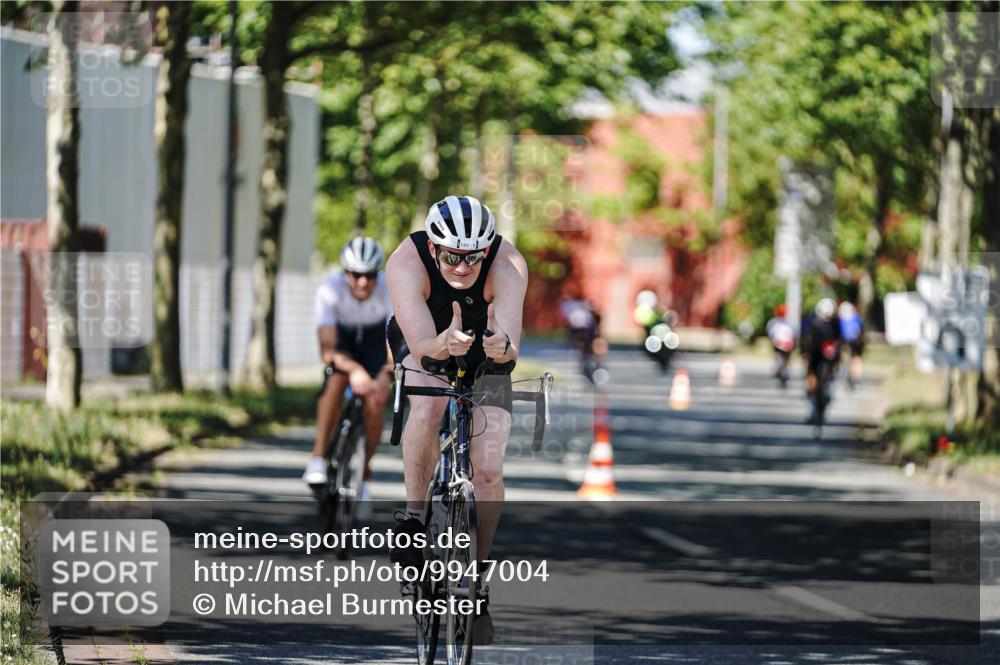 09.08.2026 - GEWOBA Citytriathlon Bremen Michael Burmester http://msf.ph/oto/9947004 09.08.2026 12:12:29 Radfahren 544, 589, 610, 632, 661, 697, 791, 825, 835, 1127, 1131 meine-sportfotos.de