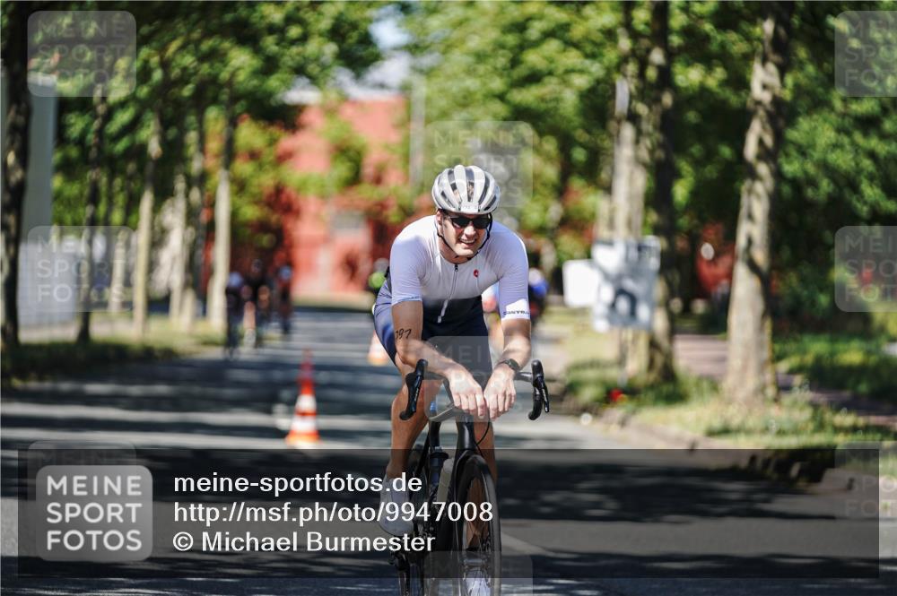 09.08.2026 - GEWOBA Citytriathlon Bremen Michael Burmester http://msf.ph/oto/9947008 09.08.2026 12:12:30 Radfahren 544, 589, 632, 661, 697, 791, 825, 835, 1127, 1131 meine-sportfotos.de
