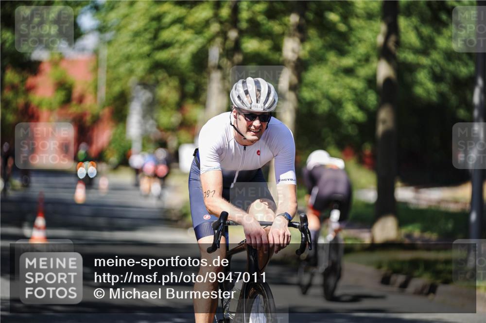 09.08.2026 - GEWOBA Citytriathlon Bremen Michael Burmester http://msf.ph/oto/9947011 09.08.2026 12:12:30 Radfahren 544, 589, 632, 661, 697, 791, 825, 835, 1127, 1131 meine-sportfotos.de