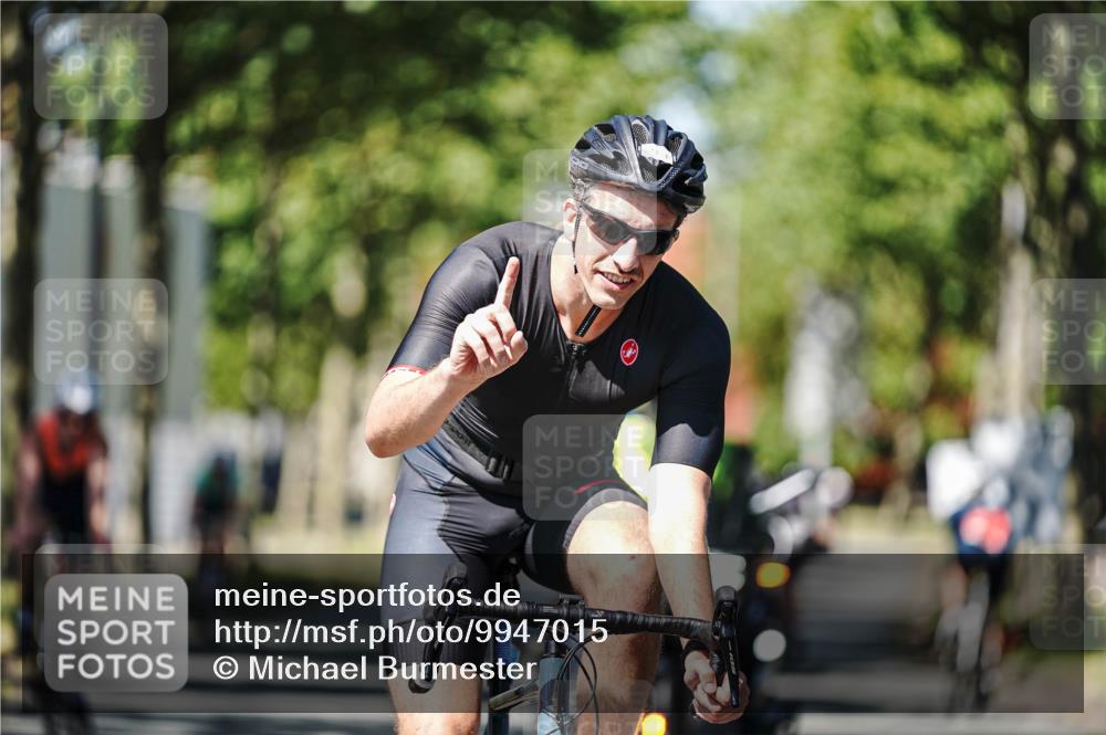 09.08.2026 - GEWOBA Citytriathlon Bremen Michael Burmester http://msf.ph/oto/9947015 09.08.2026 12:12:37 Radfahren 544, 589, 605, 661, 683, 723, 764, 791, 825, 835, 1127, 1131 meine-sportfotos.de