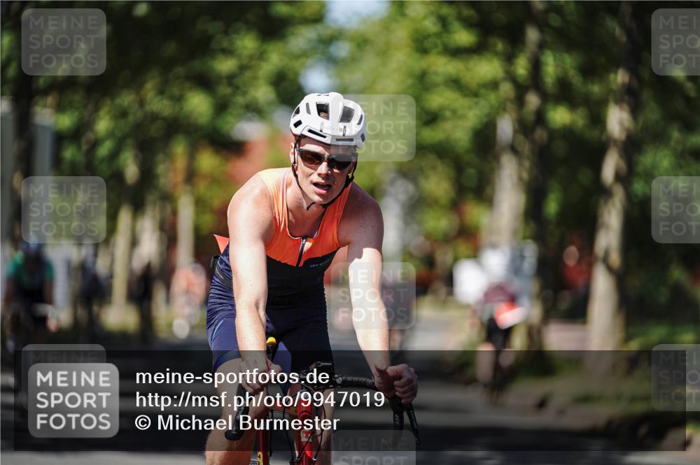 09.08.2026 - GEWOBA Citytriathlon Bremen Michael Burmester http://msf.ph/oto/9947019 09.08.2026 12:12:39 Radfahren 544, 593, 605, 661, 683, 723, 764, 791, 825, 835, 951, 1127, 1131 meine-sportfotos.de