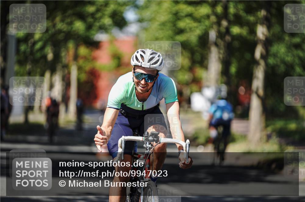 09.08.2026 - GEWOBA Citytriathlon Bremen Michael Burmester http://msf.ph/oto/9947023 09.08.2026 12:12:41 Radfahren 544, 593, 605, 606, 683, 723, 764, 791, 951, 1127, 1131 meine-sportfotos.de