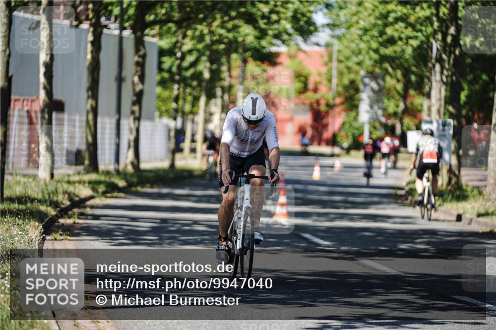 09.08.2026 - GEWOBA Citytriathlon Bremen Michael Burmester http://msf.ph/oto/9947040 09.08.2026 12:12:54 Radfahren 556, 593, 606, 686, 843, 852, 878, 951 meine-sportfotos.de