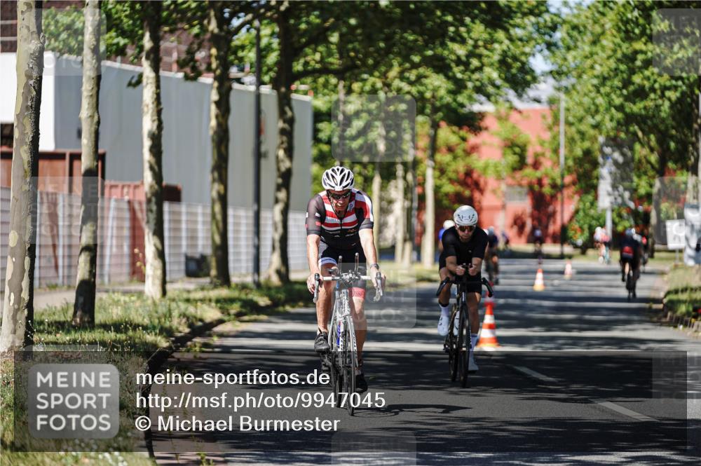 09.08.2026 - GEWOBA Citytriathlon Bremen Michael Burmester http://msf.ph/oto/9947045 09.08.2026 12:12:59 Radfahren 556, 606, 636, 658, 686, 747, 843, 852, 878, 951 meine-sportfotos.de